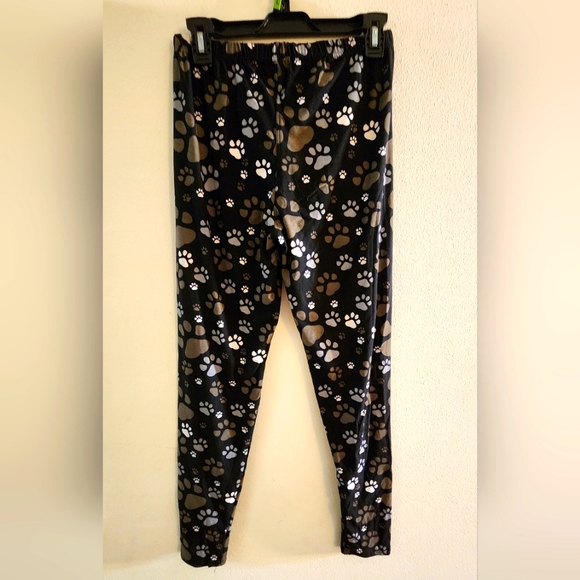 Leggings Depot - Plus Size - Black w/ Paw Print Pattern - Polyester/Spandex NWT - Picture 2 of 3